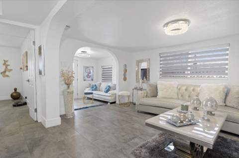 3205 W 16th Avenue, Hialeah FL - photo 11 of 36