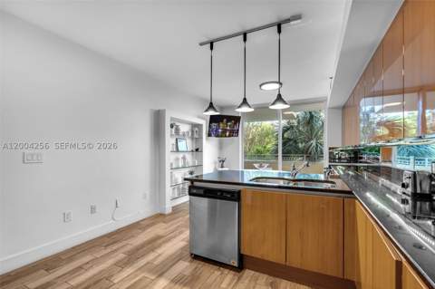 791 Crandon Blvd 302, Key Biscayne FL - photo 12 of 50