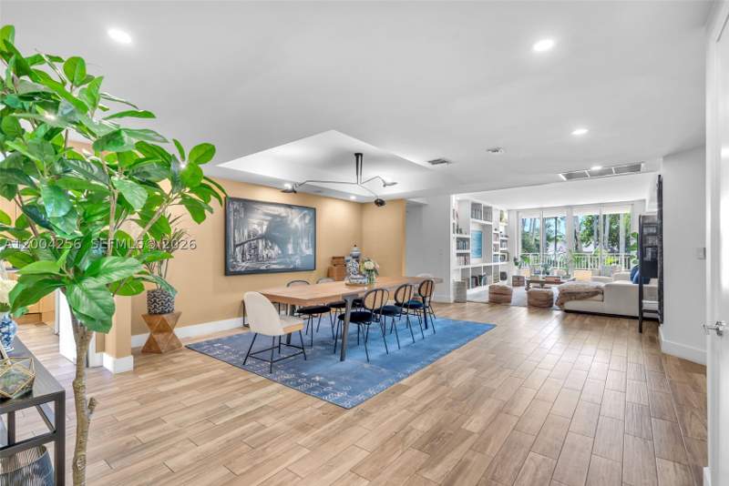 3 bedroom Condominium at 791 Crandon Blvd 302, OCEAN TOWER TWO CONDO, Key Biscayne — photo 4
