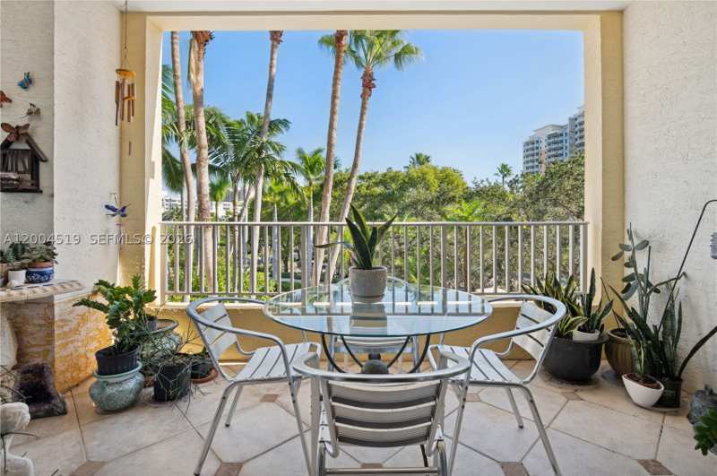 2 bedroom Condominium at 719 Crandon Blvd 310, Resort Villa Two Condo, Key Biscayne — photo 1