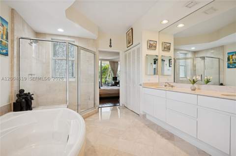 719 Crandon Blvd 310, Key Biscayne FL - photo 10 of 60
