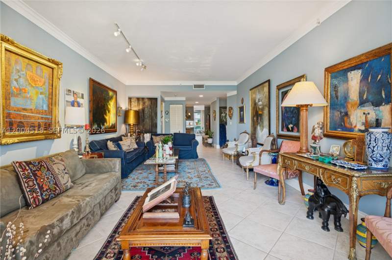 2 bedroom Condominium at 719 Crandon Blvd 310, Resort Villa Two Condo, Key Biscayne — photo 4
