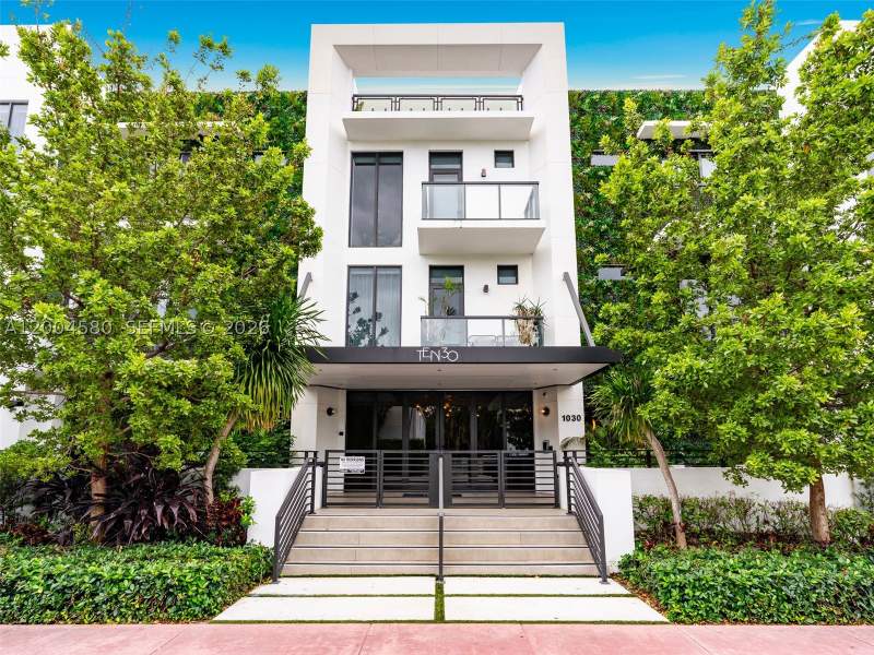 2 bedroom Condominium at 1030 15th St 321, Lincoln Sub, Miami Beach — photo 2