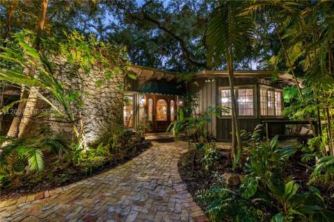 3584 Saint Gaudens Rd, Miami FL - photo 16 of 34
