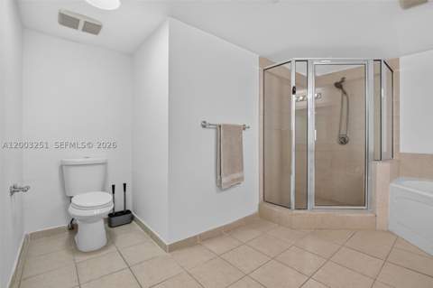 16699 Collins Ave 2404, Sunny Isles Beach FL - photo 22 of 37