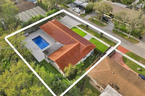 2126 NE 187th St, North Miami Beach FL - photo 12 of 81
