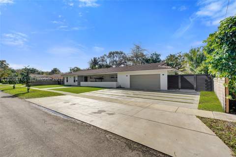 2126 NE 187th St, North Miami Beach FL - photo 21 of 81