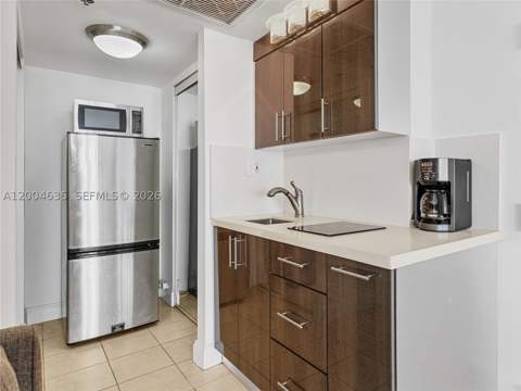 19201 Collins Ave 1109, Sunny Isles Beach FL - photo 11 of 21