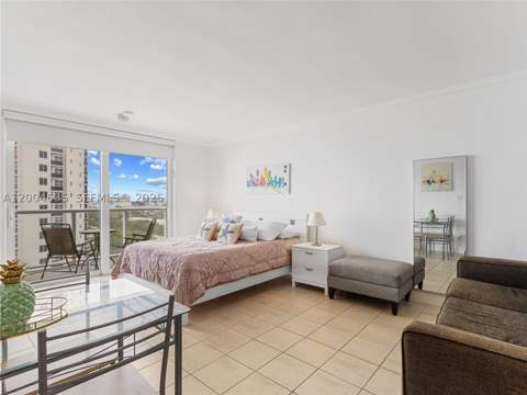 19201 Collins Ave 1109, Sunny Isles Beach FL - photo 9 of 21