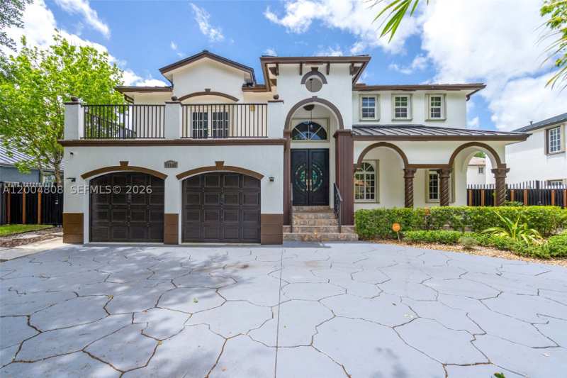 4 bedroom SingleFamilyResidence at 16230 NW 84th Ct, Royal Lakes 1st Addn, Miami Lakes — photo 1