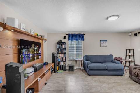 16230 NW 84th Ct, Miami Lakes FL - photo 14 of 49