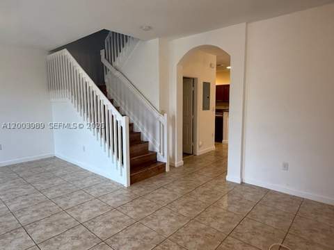 648 SE 32nd Ave 648, Homestead FL - photo 6 of 42