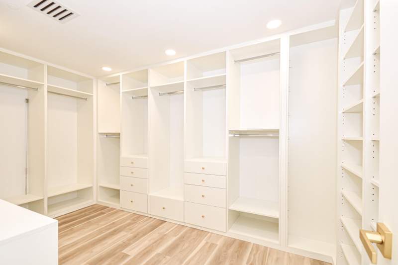 2 bedroom Condominium at 10101 Collins Avenue 7d, The Palace At Bal Harbour, Bal Harbour — photo 5