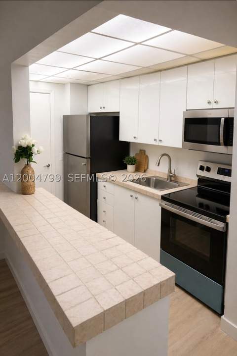 7904 West Dr 602, North Bay Village FL - photo 11 of 25
