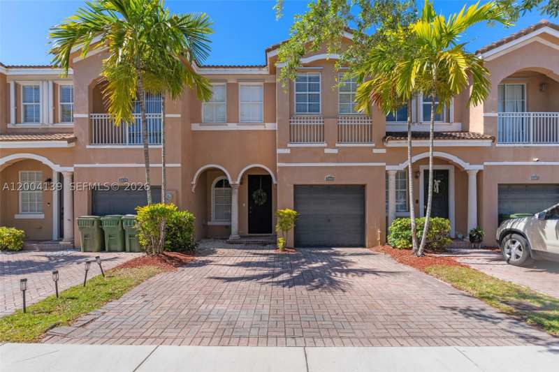 4 bedroom Townhouse at 2583 SE 13th Ct, Keys Garden, Homestead — photo 1
