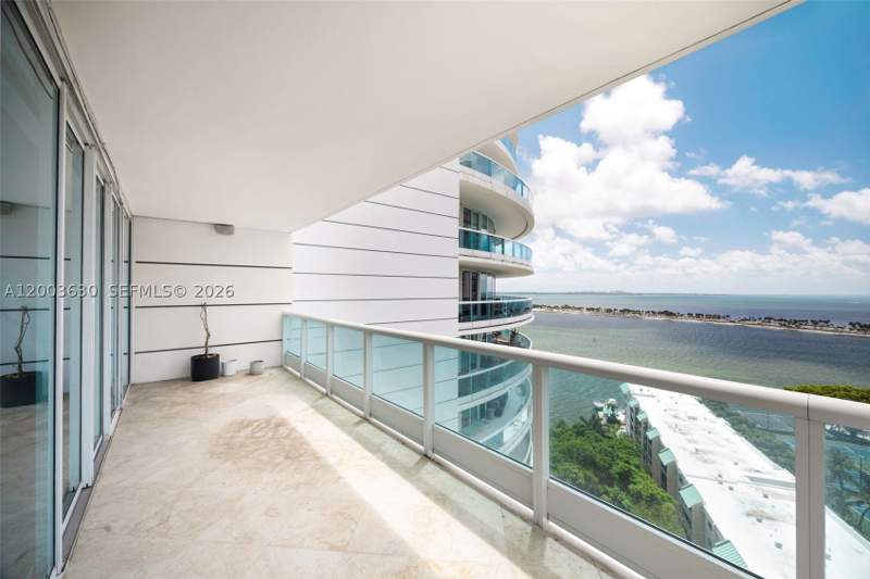 2 bedroom Condominium at 2127 Brickell Ave 1805, Bristol Tower Condo, Miami — photo 2