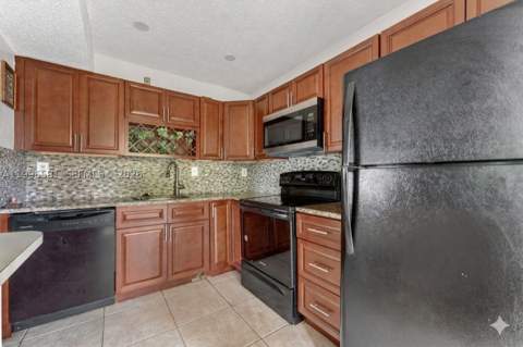 20015 NE 3rd Ct 6, Miami FL - photo 6 of 20