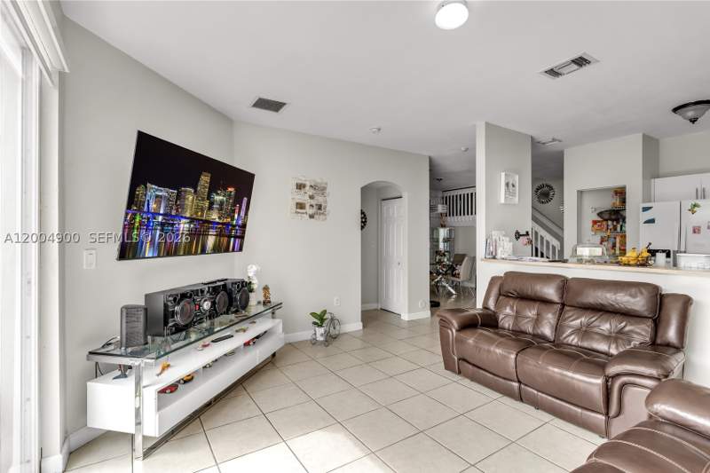 4 bedroom Townhouse at 24513 SW 110th Pl, Villas Del Campo Sub, Homestead — photo 5