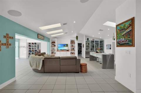 15540 SW 152nd Ter, Miami FL - photo 14 of 55