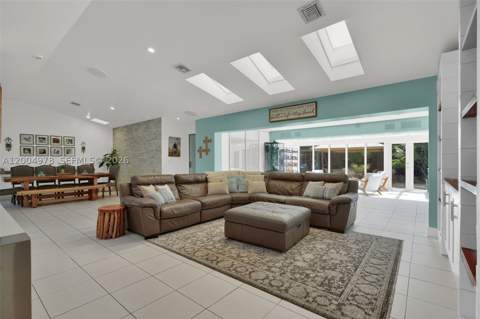 15540 SW 152nd Ter, Miami FL - photo 18 of 55