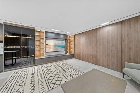 2301 Collins Ave 432, Miami Beach FL - photo 8 of 18