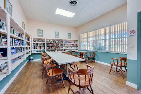 1551 NE Miami Gardens Dr 322, Miami FL - photo 17 of 18