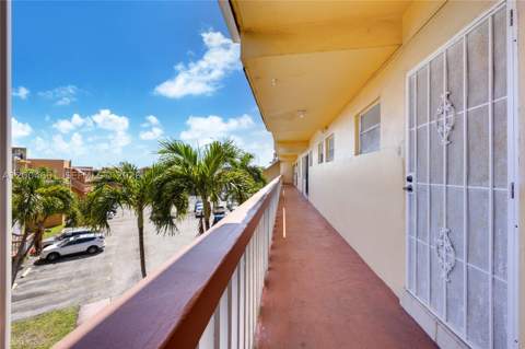 1551 NE Miami Gardens Dr 322, Miami FL - photo 18 of 18