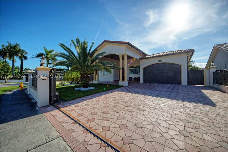 4 bedroom SingleFamilyResidence at 3190 SW 133rd Ct, Blanc Estates, Miami — photo 1