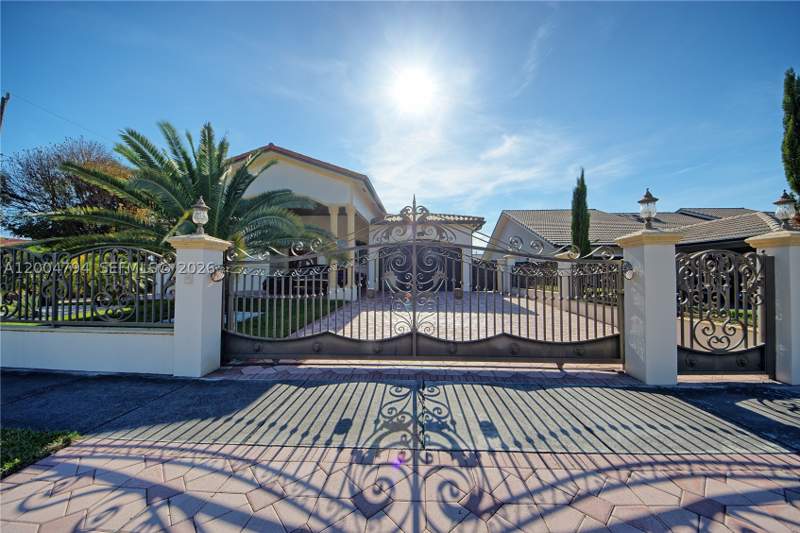 4 bedroom SingleFamilyResidence at 3190 SW 133rd Ct, Blanc Estates, Miami — photo 3
