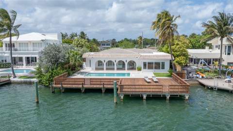 1690 Daytonia Rd, Miami Beach FL - photo 14 of 88