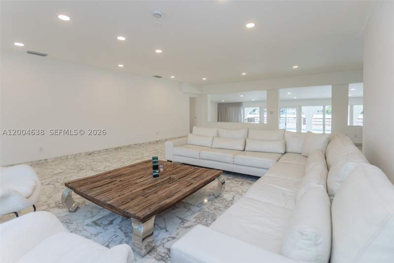 4 bedroom SingleFamilyResidence at 1690 Daytonia Rd, Biscayne Point, Miami Beach — photo 4