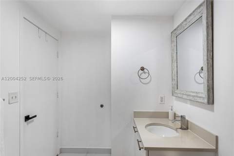 3250 NE 1st Ave 913, Miami FL - photo 9 of 22