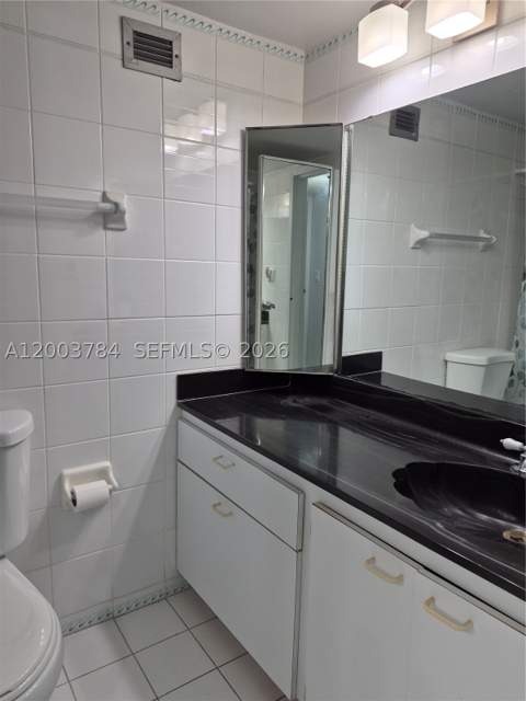 2655 Collins Ave 2406, Miami Beach FL - photo 19 of 41