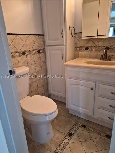 2655 Collins Ave 2406, Miami Beach FL - photo 20 of 41