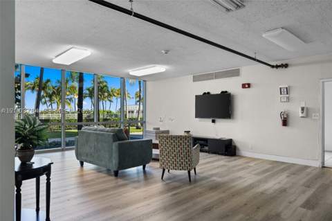 2655 Collins Ave 2406, Miami Beach FL - photo 24 of 41