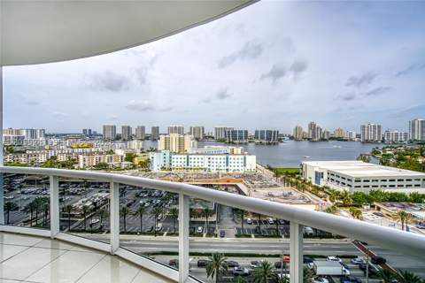 18201 Collins Ave 1701, Sunny Isles Beach FL - photo 13 of 36