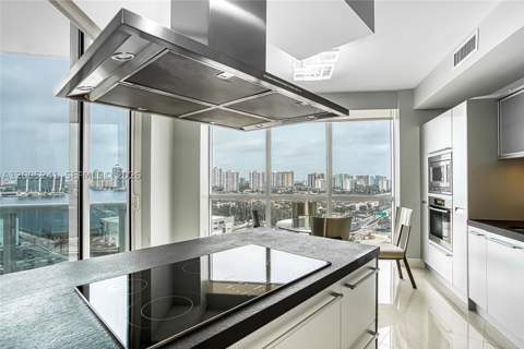 18201 Collins Ave 1701, Sunny Isles Beach FL - photo 8 of 36