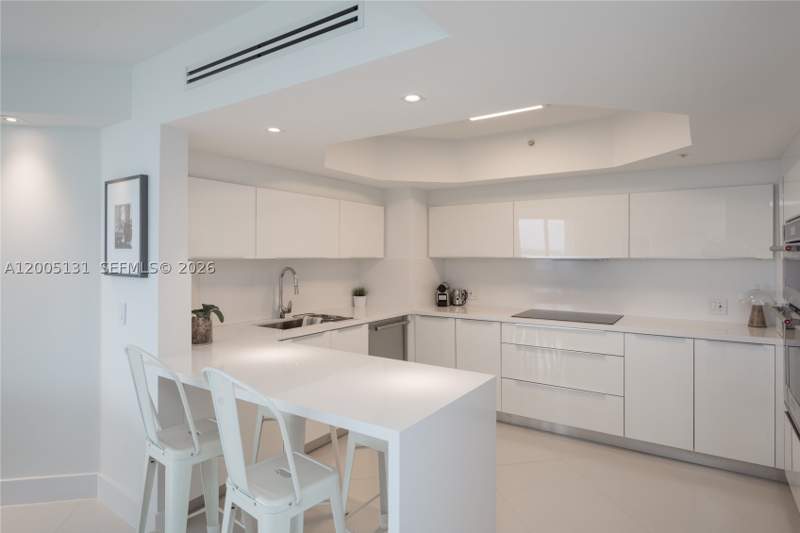 2 bedroom Condominium at 6301 Collins Ave 3006, La Gorce Palace Condo, Miami Beach — photo 5