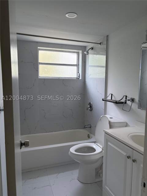 1401 NE 191st St D201, Miami FL - photo 8 of 9