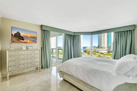 16400 Collins Avenue 641, Sunny Isles Beach FL - photo 20 of 66