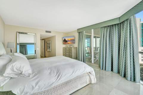 16400 Collins Avenue 641, Sunny Isles Beach FL - photo 21 of 66
