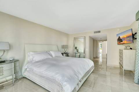 16400 Collins Avenue 641, Sunny Isles Beach FL - photo 22 of 66