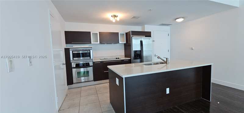 1 bedroom Condominium at 1900 N Bayshore Dr 1617, Quantum On The Bay Condo, Miami — photo 1