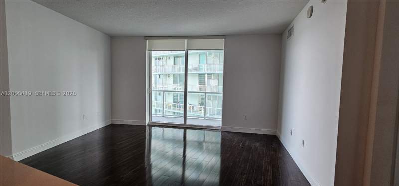 1 bedroom Condominium at 1900 N Bayshore Dr 1617, Quantum On The Bay Condo, Miami — photo 4