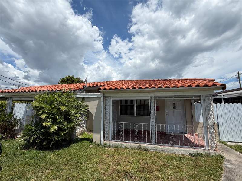 4 bedroom SingleFamilyResidence at 3361 SW 28th St, Silver Bluff Gardens, Miami — photo 1
