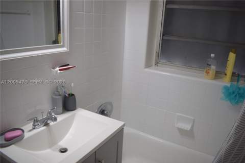 841 Hialeah Dr, Hialeah FL - photo 9 of 13