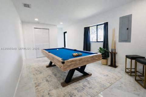 1810 NE 161st St, North Miami Beach FL - photo 12 of 35