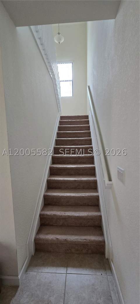 525 SE 34th Ter, Homestead FL - photo 8 of 34