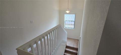 525 SE 34th Ter, Homestead FL - photo 9 of 34