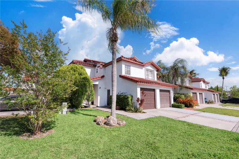 3 bedroom Townhouse at 20801 SW 83rd Ave, Saga Bay Townhomes, Cutler Bay — photo 1